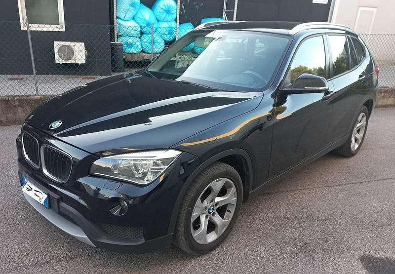 Usata 2013 BMW X1 Efficient Dynamics SUV | 7700 € (Buon prezzo) - Immagine 1/4