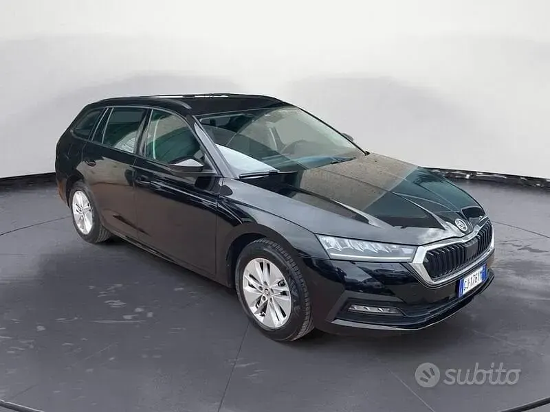 Usata Skoda Octavia Executive 116 CV (85 kW) 2022 Nero Station wagon