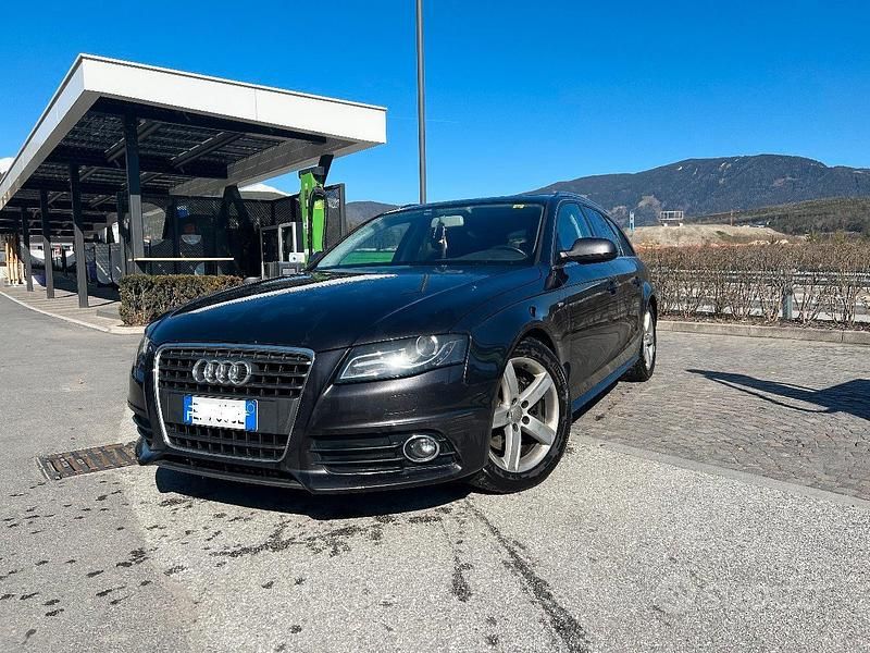 Usata 2011 Audi A4 S-Line Station wagon | 7500 € (Ottimo prezzo) - Immagine 1/4