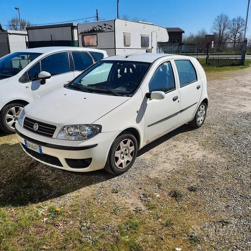 Usata Fiat Punto 2004 Bianco Utilitaria