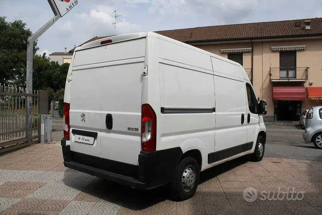 Usata Peugeot Boxer S 140 CV (102 kW) 2021 Bianco Furgone