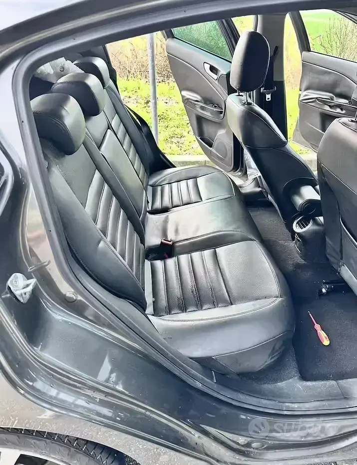 Usata Alfa Romeo Giulietta Progression 105 CV (77 kW) 2011 Grigio Utilitaria