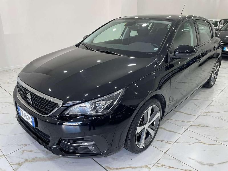 Nero Usata 2019 Peugeot 308 Allure Tre volumi | 9990 € (Ottimo prezzo) - Immagine 1/4