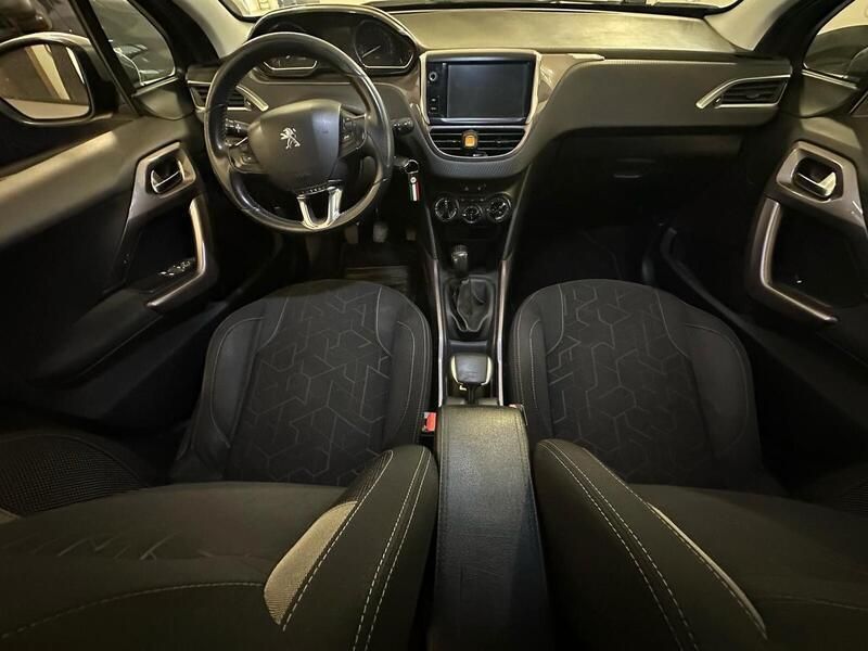 Usata Peugeot 2008 Active 92 CV (67 kW) 2015 Grigio SUV