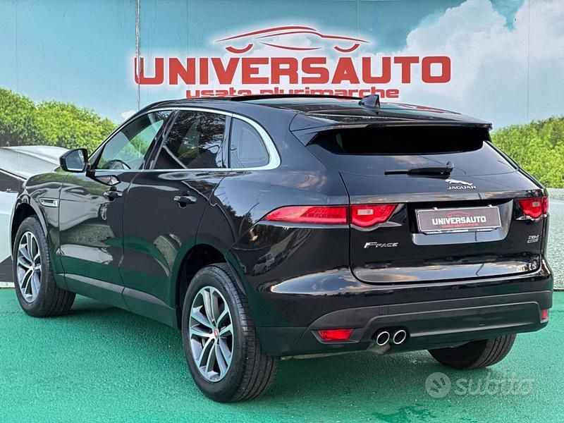 Usata Jaguar F-Pace Prestige 180 CV (132 kW) 2017 Nero SUV