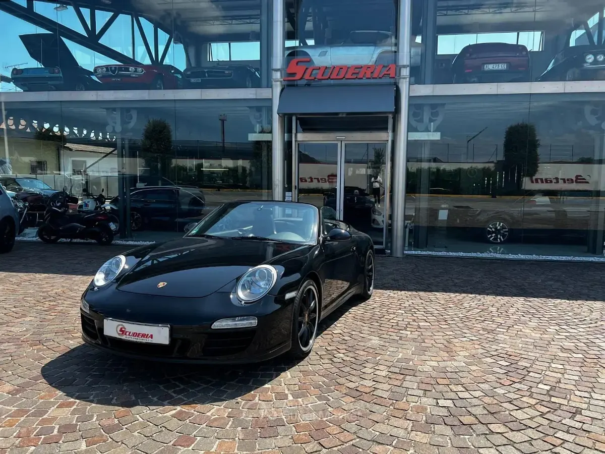 Usata Porsche 911 Carrera 4 Cabriolet 408 CV (300 kW) 2011 Nero Cabrio