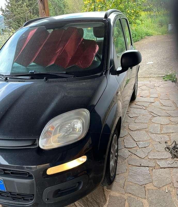 Usata Fiat Panda Young 75 CV (55 kW) 2014 Utilitaria