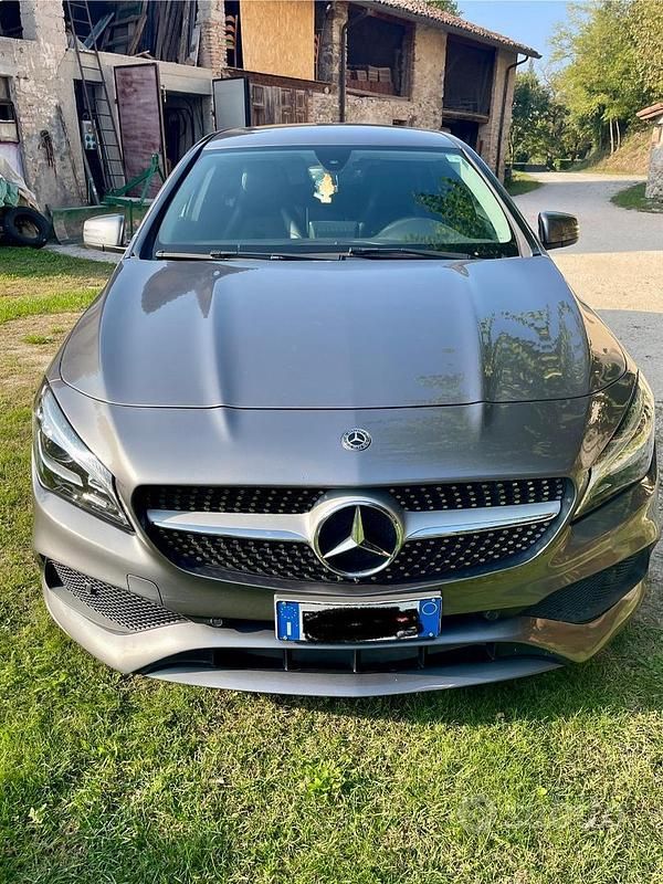 Usata Mercedes CLA180 Shooting Brake AMG 109 CV (80 kW) 2017 Grigio Station wagon