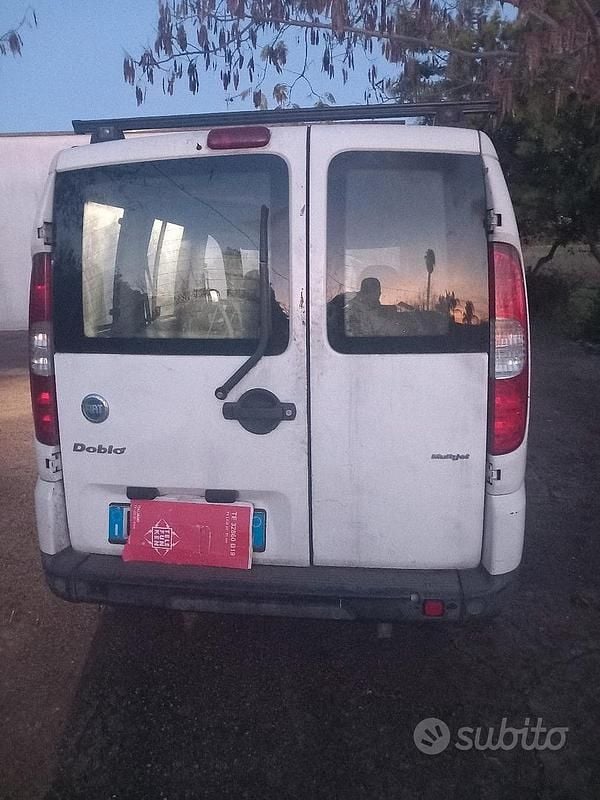 Usata Fiat Doblò 75 CV (55 kW) 2007 Bianco Monovolume