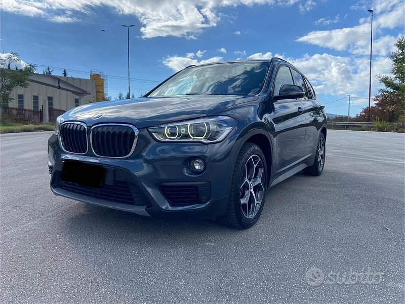 Grigio Usata 2018 BMW X1 Sport Line SUV | 15.900 € (Buon prezzo) - Immagine 1/4