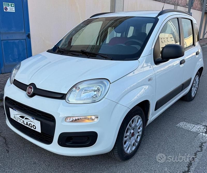 Usata Fiat Panda Lounge 69 CV (50 kW) 2013 Bianco Berlina