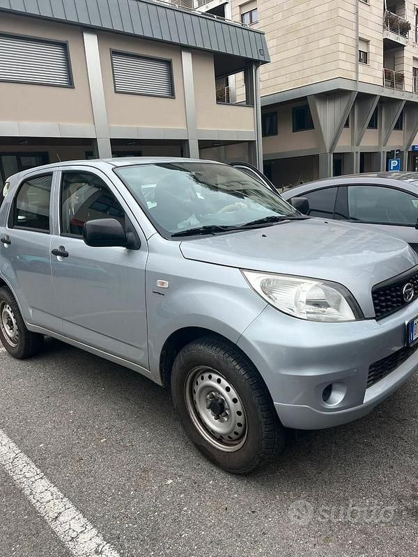 Usata Daihatsu Terios 105 CV (77 kW) 2009 Grigio SUV