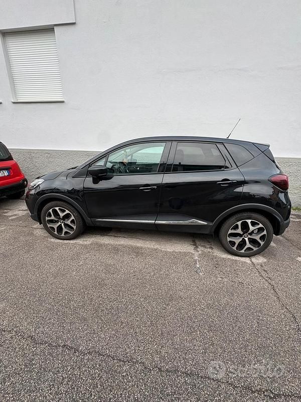 Usata Renault Captur 2018 Nero SUV