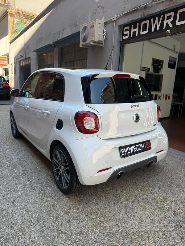 Usata Smart ForFour Brabus 109 CV (80 kW) 2018 Bianco Utilitaria