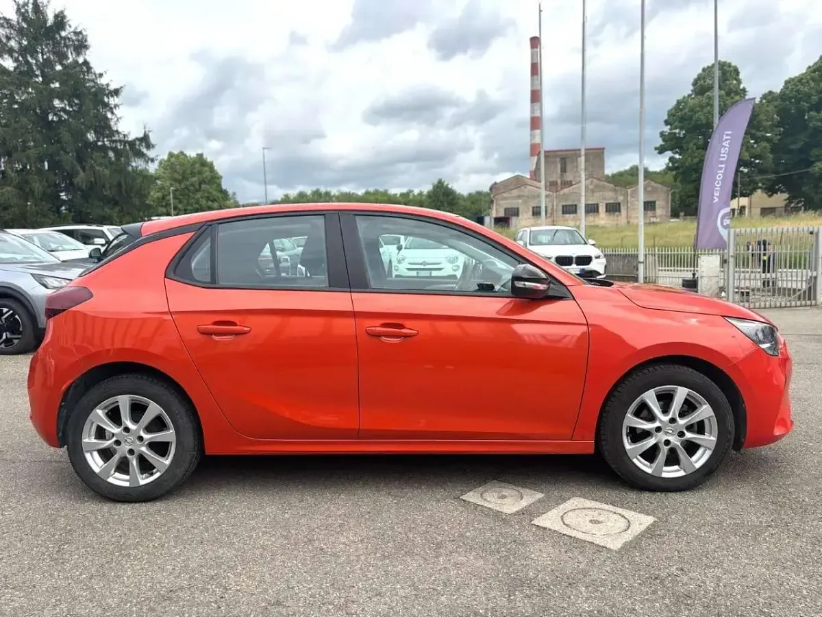 Usata Opel Corsa Edition 75 CV (55 kW) 2021 Arancione Utilitaria