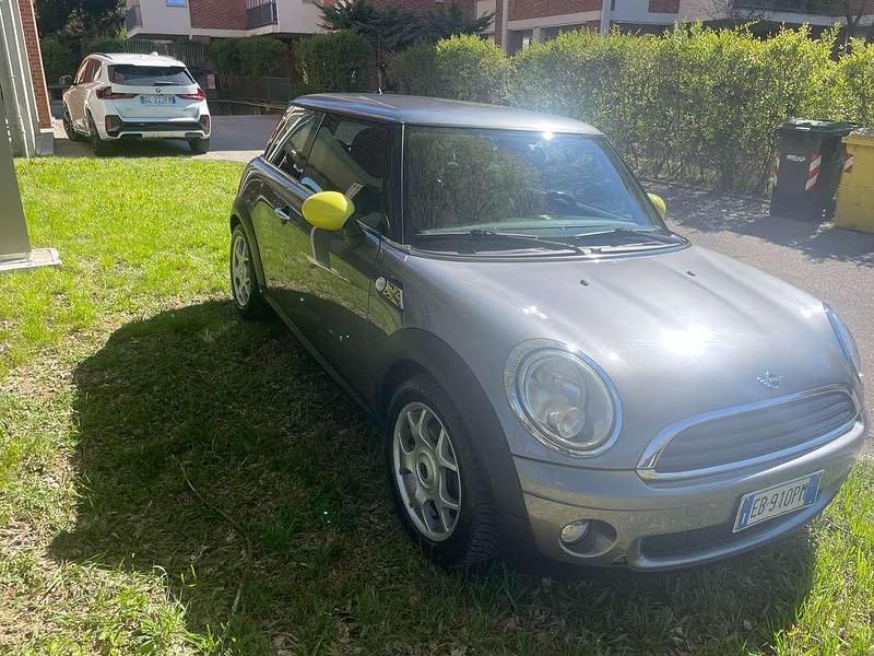Usata Mini ONE 75 CV (55 kW) 2010 Grigio Utilitaria