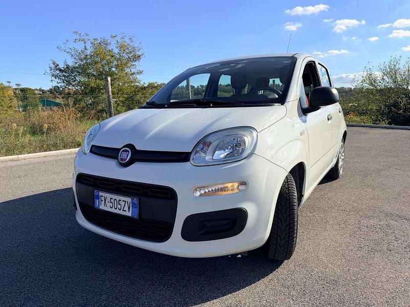 Bianco Usata 2017 Fiat Panda Due volumi | 8900 € (Buon prezzo) - Immagine 1/4