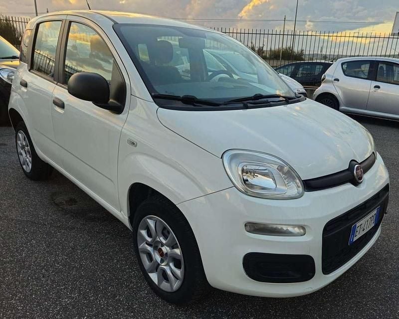 Usata Fiat Panda Lounge 86 CV (63 kW) 2013 Bianco Utilitaria