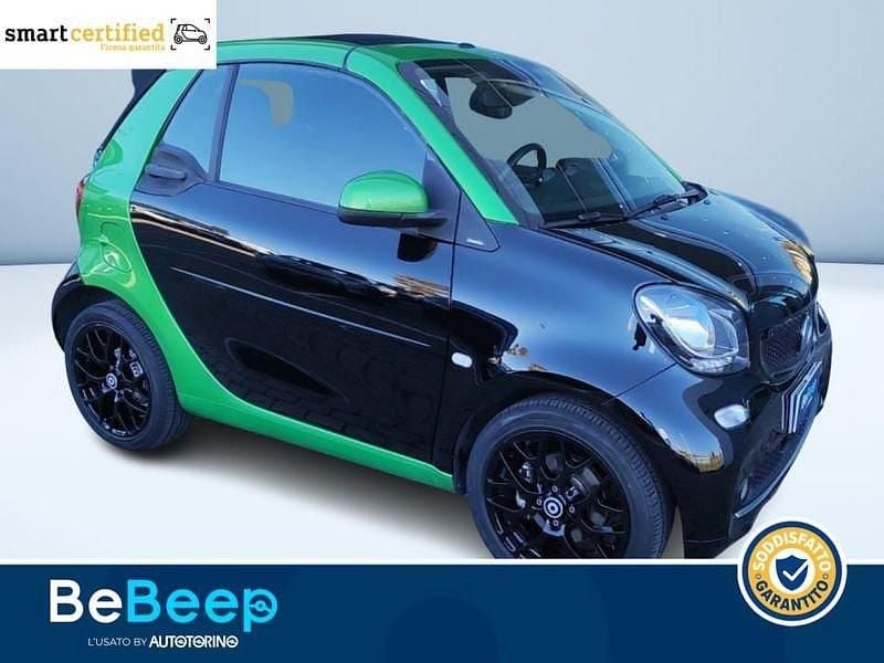 Usata Smart ForTwo Electric Drive Passion 60 kW (82 CV) 2020 Nero metallizzato Cabrio