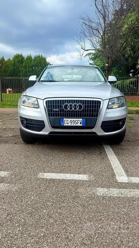 Grigio Usata 2011 Audi Q5 SUV | 8999 € (Super prezzo) - Immagine 1/4