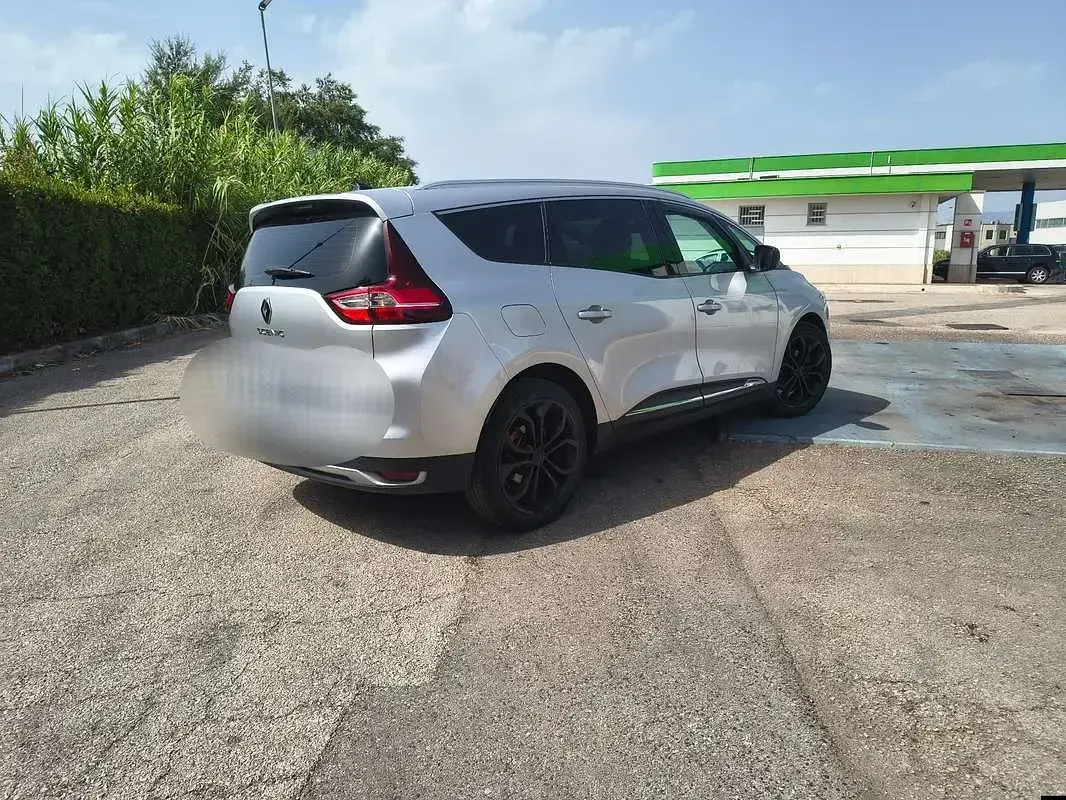 Usata Renault Grand Scénic IV 135 CV (99 kW) 2018 Monovolume