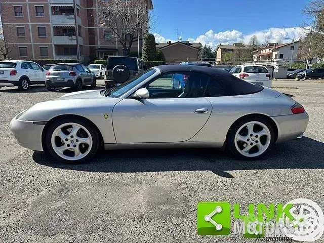 Usata Porsche 996 300 CV (220 kW) 1999 Grigio Cabrio