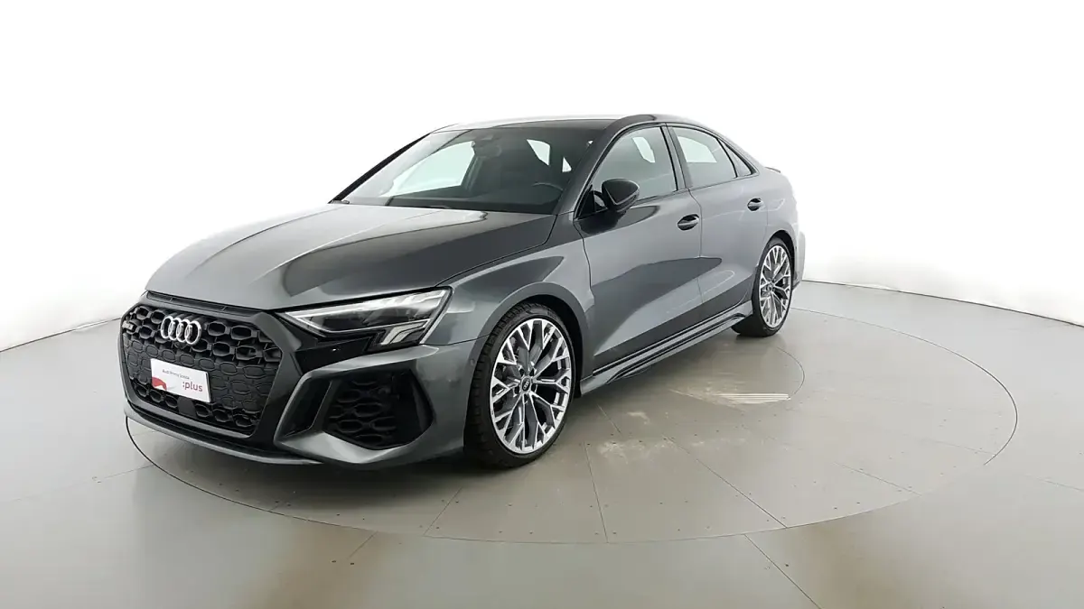Begagnad Audi RS3 Ambiente 400 HK (294 kW) 2022 Sedan