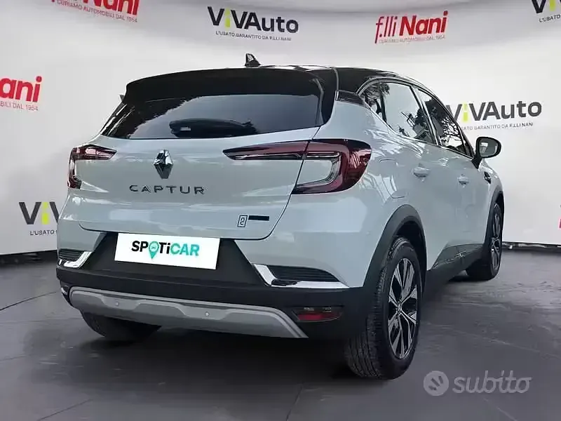 Usata Renault Captur Techno 143 CV (105 kW) 2023 Bianco SUV