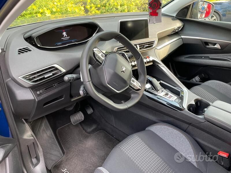 Usata Peugeot 3008 Business-Line 131 CV (96 kW) 2019 Blu SUV
