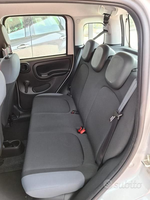 Usata Fiat Panda 85 CV (62 kW) 2019 Grigio Utilitaria