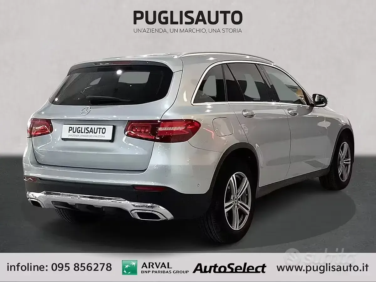 Usata Mercedes GLC200 Business 163 CV (119 kW) 2021 Grigio SUV
