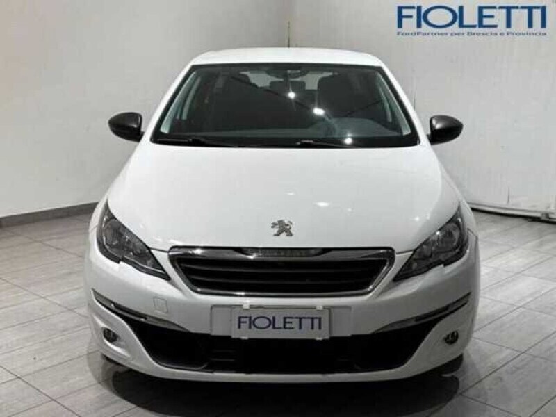 Usato 2016 Peugeot 308 1.6 Diesel 99 CV (9.950 €)