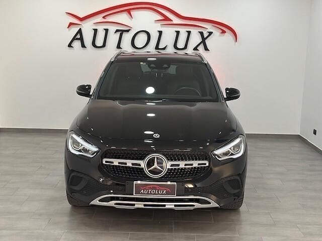 Usata Mercedes GLA200 Premium 149 CV (109 kW) 2023 Nero SUV