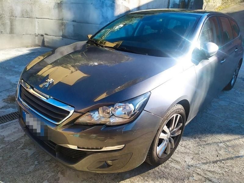 Usata Peugeot 308 SW 120 CV (88 kW) 2016 Grigio Station wagon