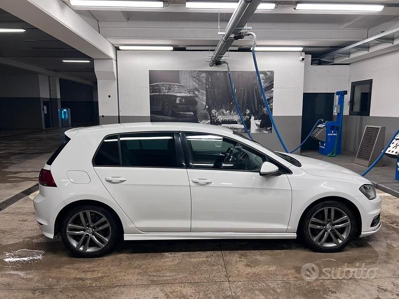 Usata VW Golf VII R-line 110 CV (80 kW) 2015 Bianco Berlina