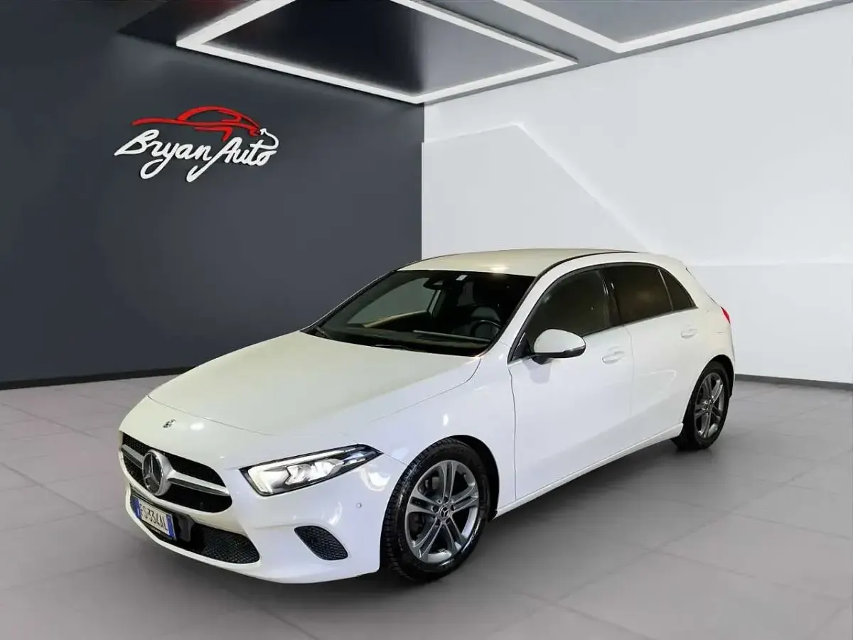 Usata Mercedes A180 Business 116 CV (85 kW) 2019 Other Berlina