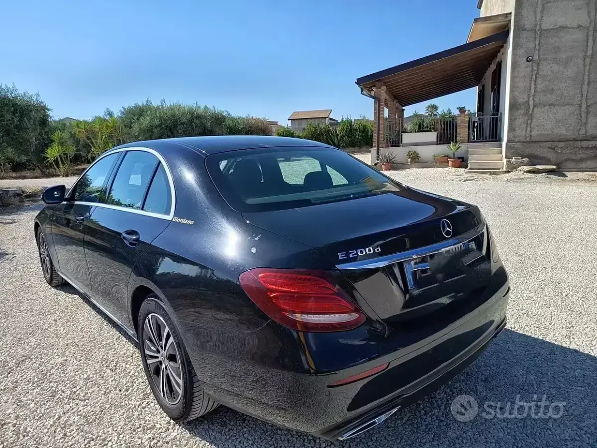 Usata Mercedes E200 160 CV (117 kW) 2019 Berlina