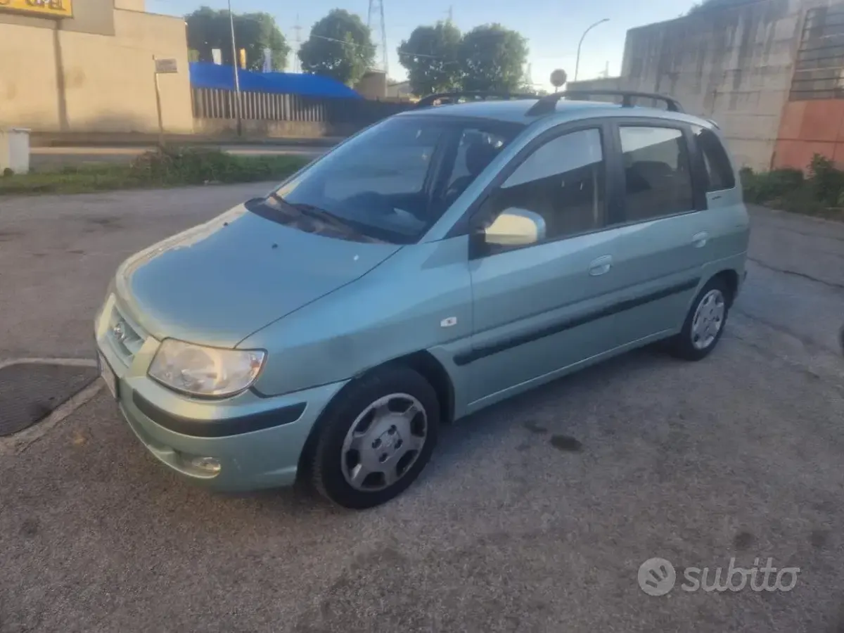 Gebraucht Hyundai Matrix Style 103 PS (75 kW) 2005 Grau Van / Kleinbus