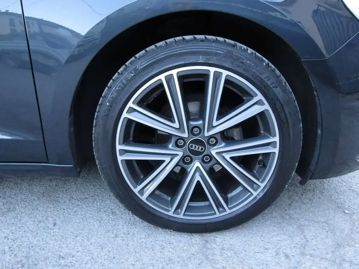 Usata Audi A1 S-Line 95 CV (69 kW) 2024 Manhattan grey metallic SUV