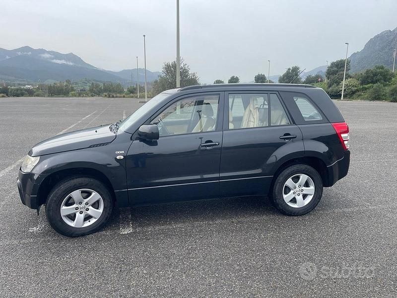 Usata Suzuki Vitara 2011 Station wagon