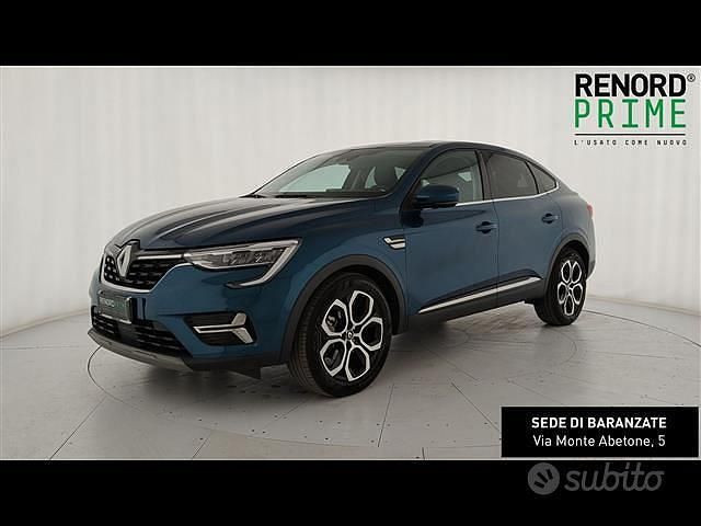 Usata Renault Arkana Intens 145 CV (106 kW) 2023 Blu scuro SUV