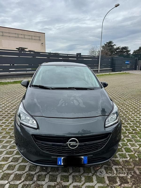 Usata Opel Corsa 90 CV (66 kW) 2017 Grigio Utilitaria