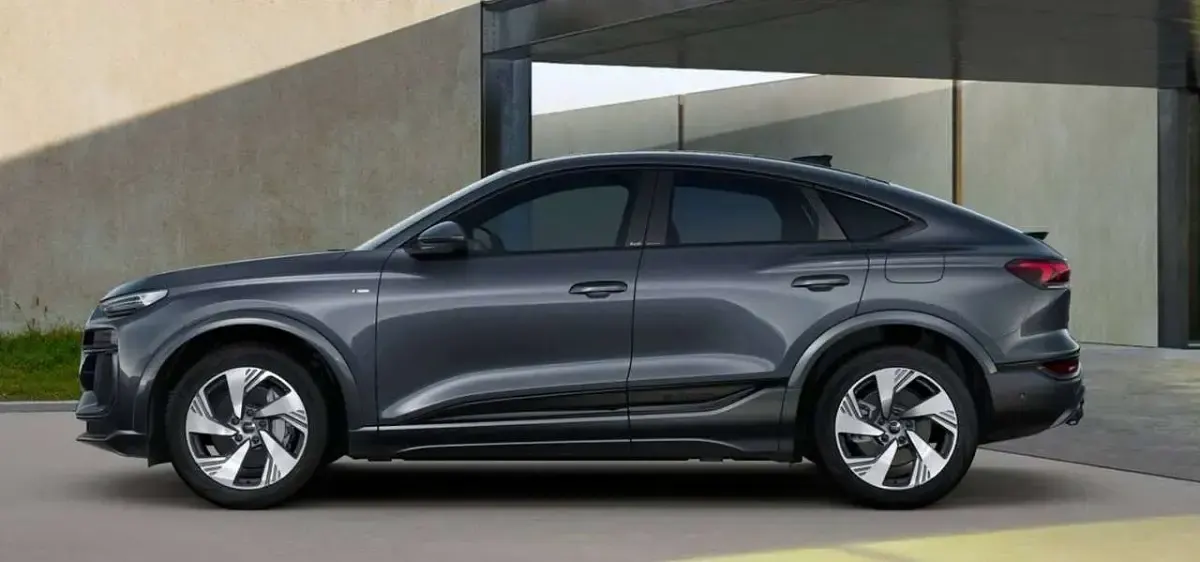 Nuova Audi Q6 Sportback e-tron S-Line 314 kW (428 CV) 2026 Grigio SUV