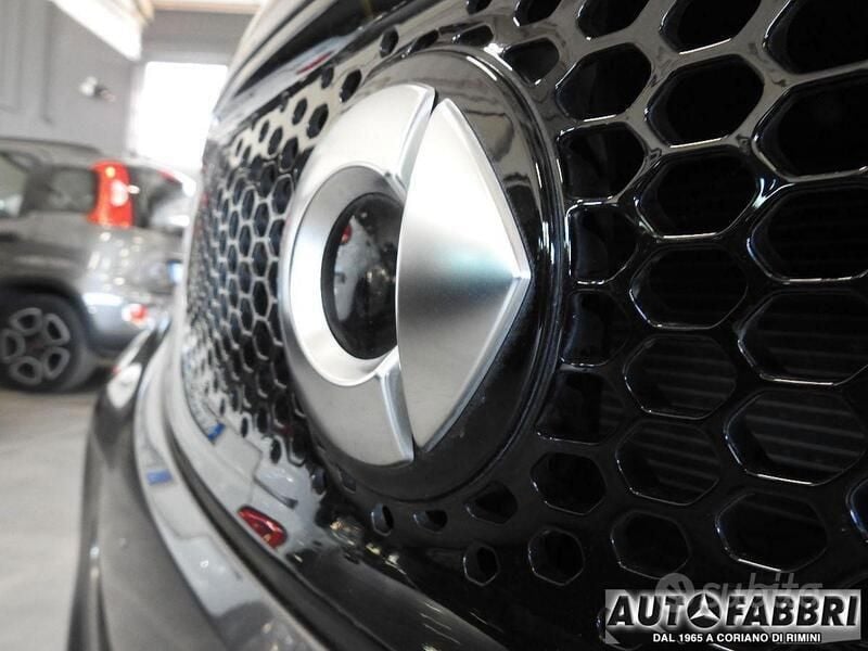 Usata Smart ForFour Passion 90 CV (66 kW) 2019 Grigio scuro Utilitaria