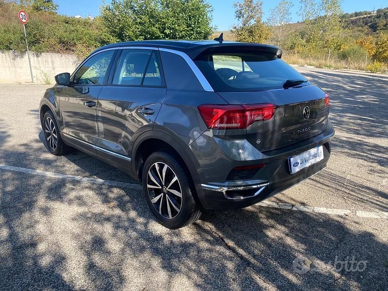 Usata VW T-Roc Advance 150 CV (110 kW) 2021 Grigio SUV