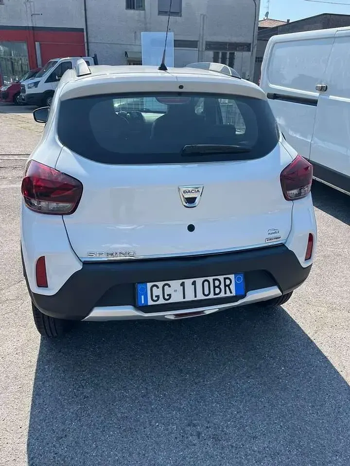 Usata Dacia Spring Comfort Plus 19 kW (26 CV) 2021 Bianco Utilitaria