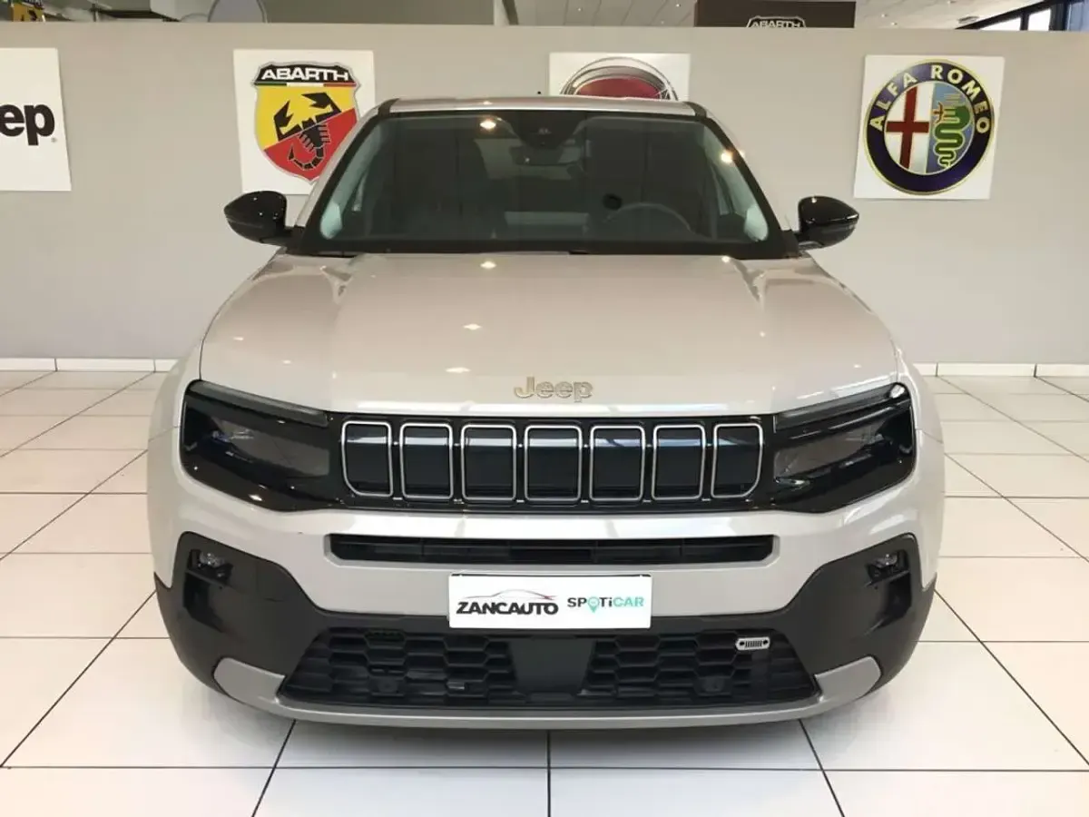Usata Jeep Avenger EV Summit 114 kW (156 CV) 2025 Grigio SUV