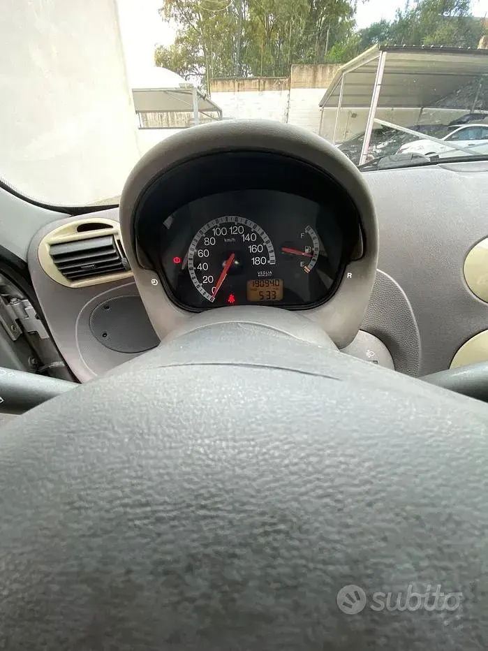 Usata Fiat 600 54 CV (39 kW) 2010 Grigio Utilitaria