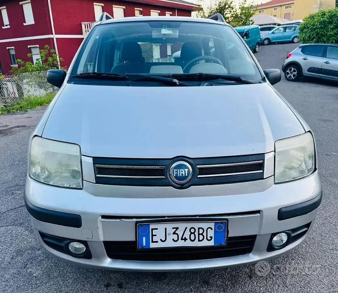Usata Fiat Panda Emotion 60 CV (44 kW) 2005 Grigio Utilitaria