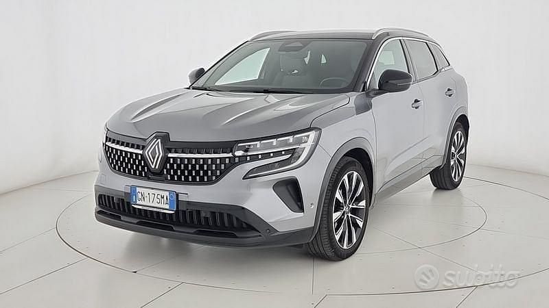 Usata Renault Austral Techno 160 CV (117 kW) 2023 Grigio SUV